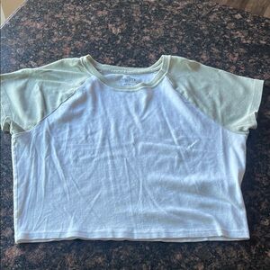Green and White Raglan Crop Top Hollister extra large